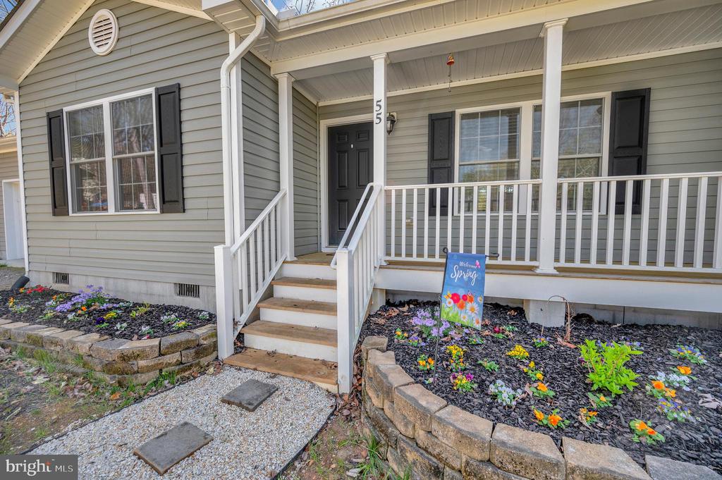 55 CEDAR CIRCLE