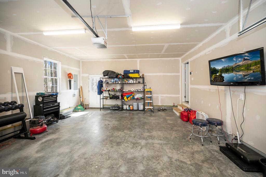 55 CEDAR CIRCLE