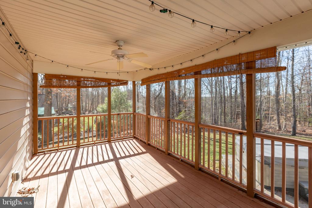219 OAKWOOD DRIVE