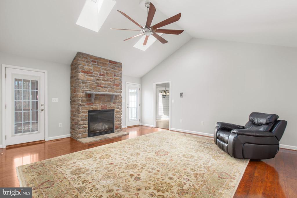 219 OAKWOOD DRIVE
