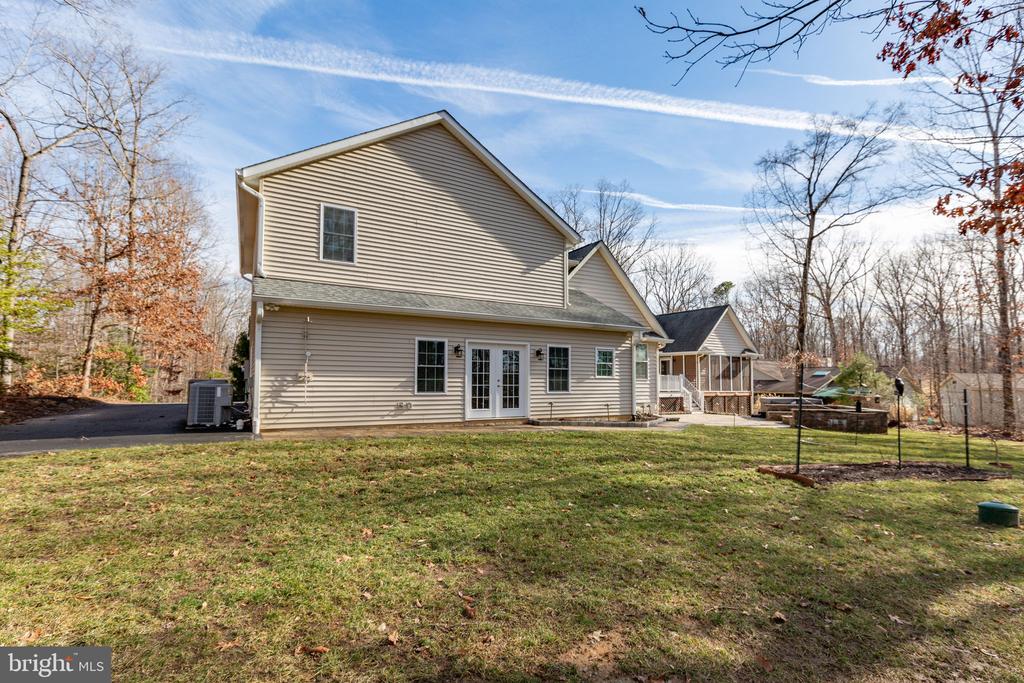 219 OAKWOOD DRIVE