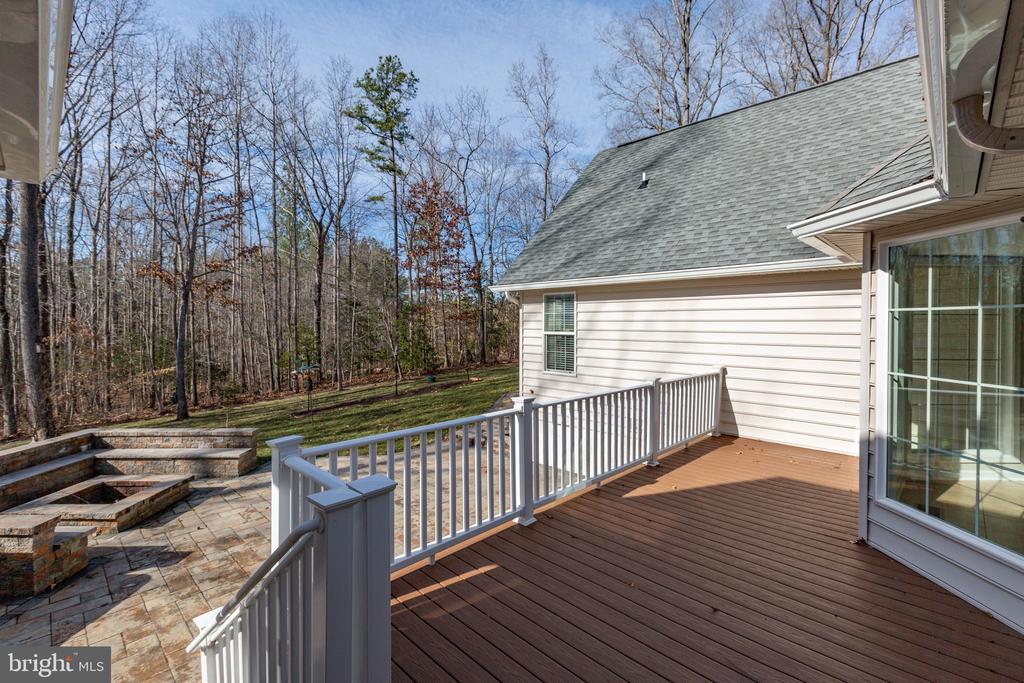 219 OAKWOOD DRIVE