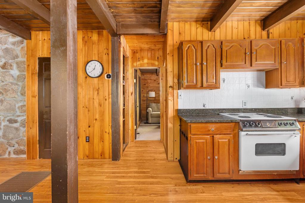 465 TURKEY TRAIL