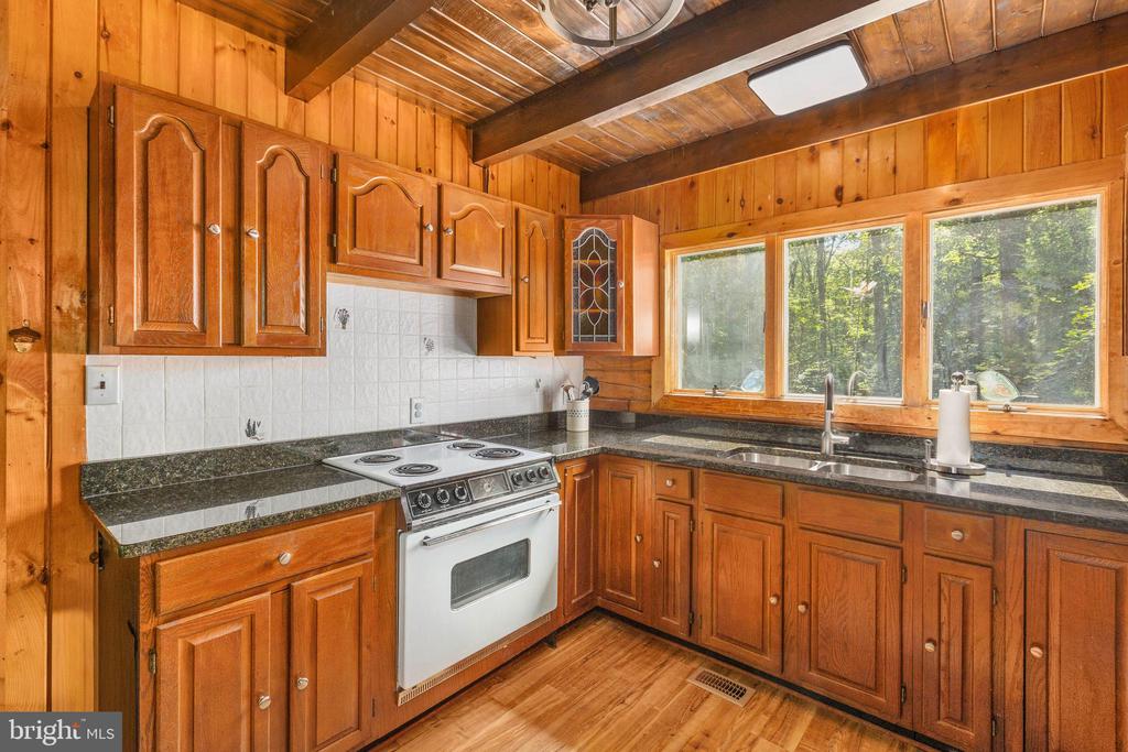 465 TURKEY TRAIL