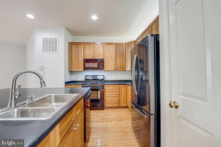 42502 DESOTO TERRACE
