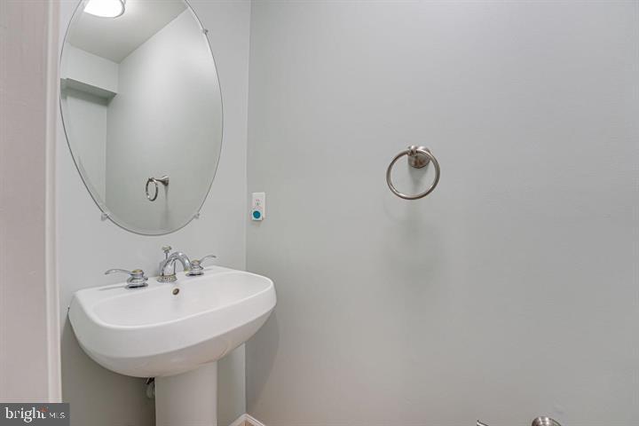 42502 DESOTO TERRACE