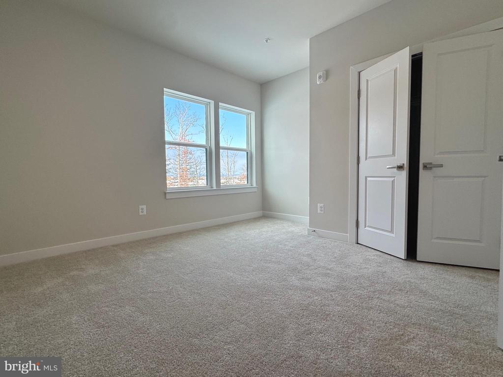 21460 MOUNT STERLING TER 100