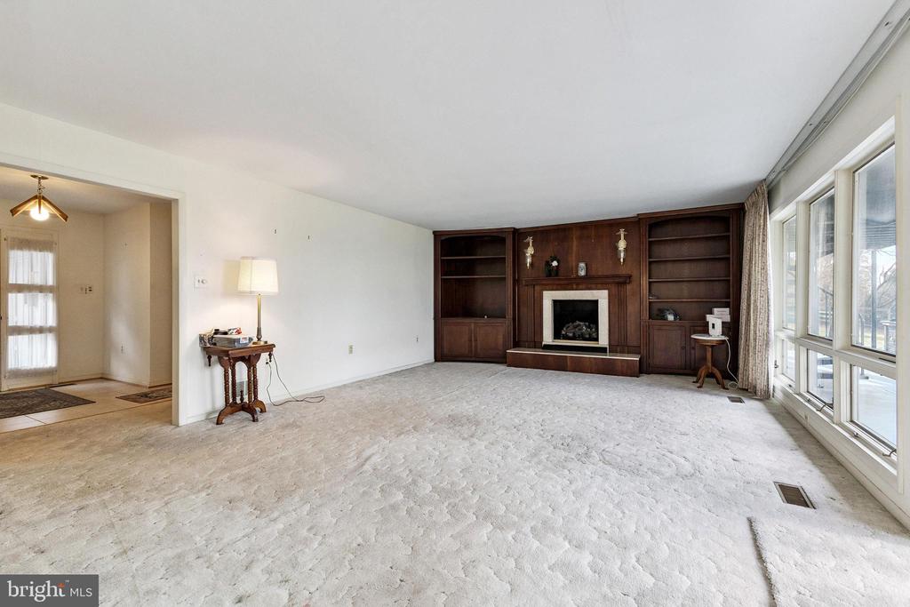 17167 SIMPSON CIRCLE
