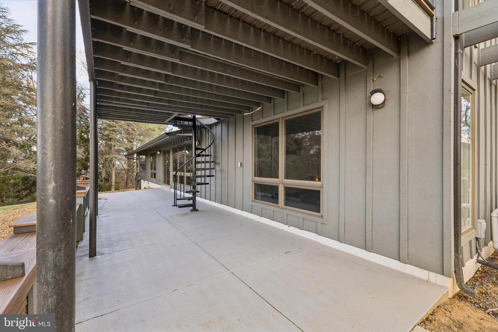 17167 SIMPSON CIRCLE
