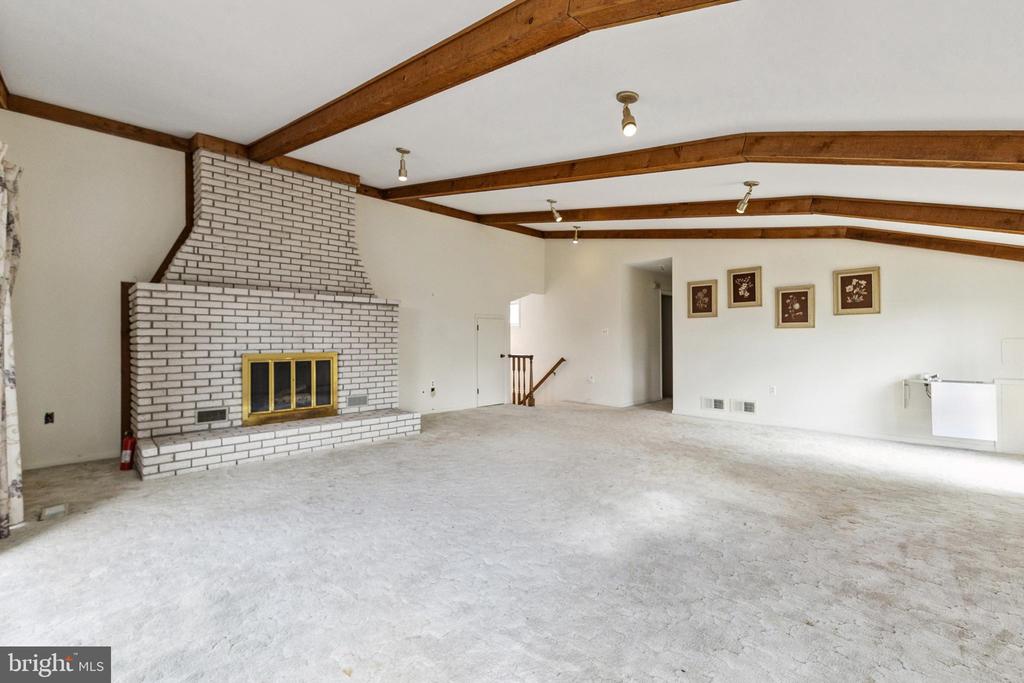 17167 SIMPSON CIRCLE