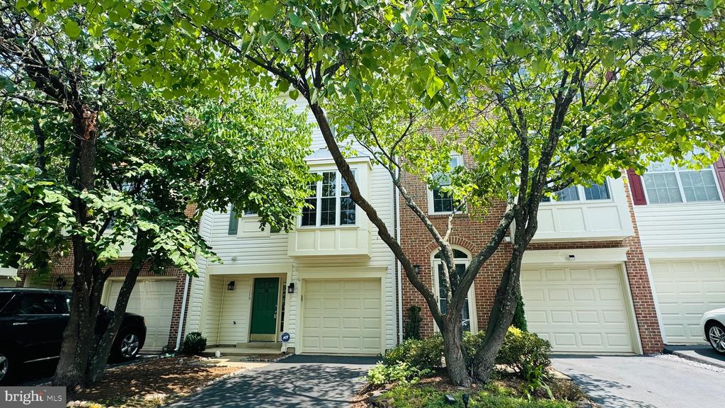 21779 KINGS CROSSING TERRACE