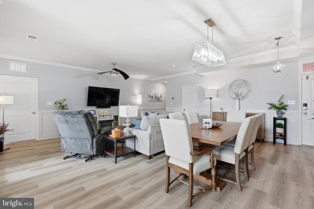 23315 MILLTOWN KNOLL SQUARE Unit: 102