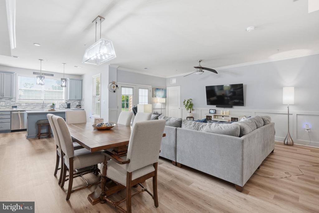 23315 MILLTOWN KNOLL SQUARE Unit: 102