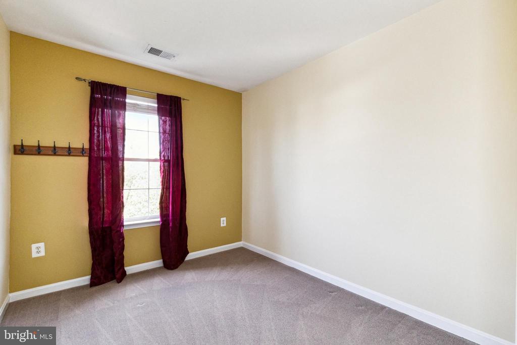 9221 ACER LANE