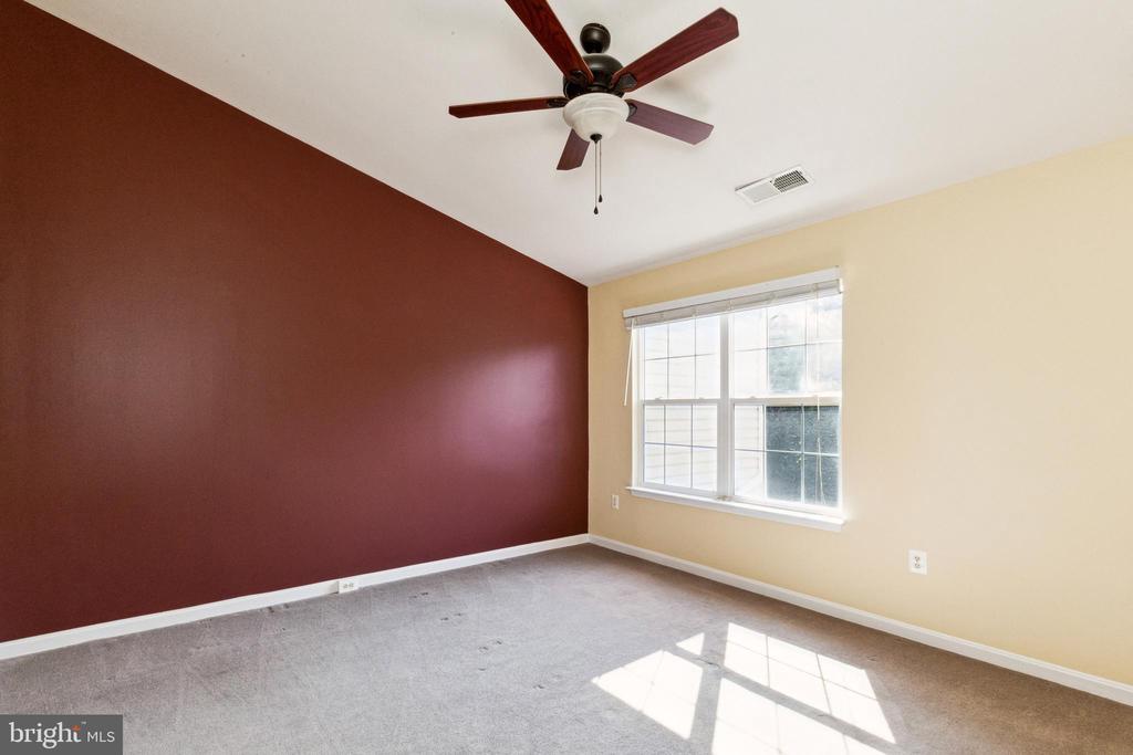 9221 ACER LANE