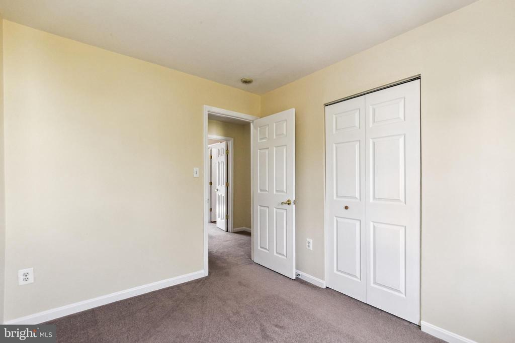 9221 ACER LANE