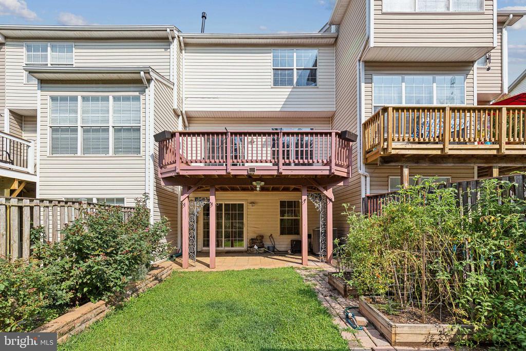 9221 ACER LANE