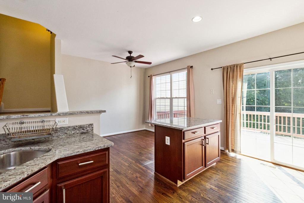 9221 ACER LANE