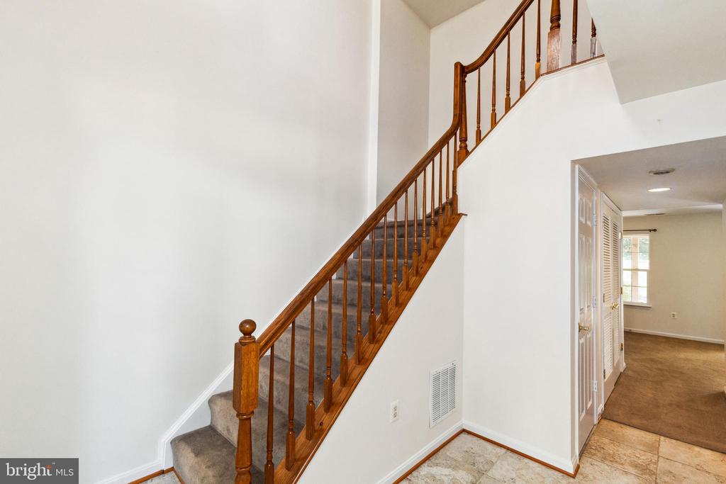 9221 ACER LANE