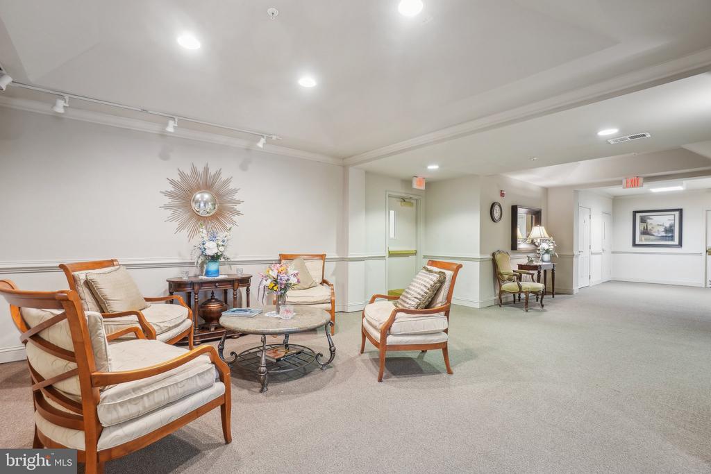 8620 LIBERTY TRAIL 101