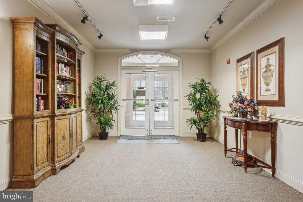 8620 LIBERTY TRAIL 101