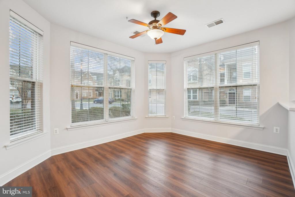 8620 LIBERTY TRAIL 101