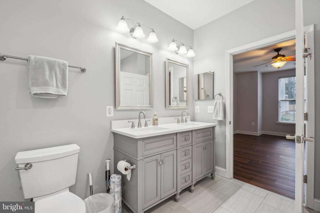 8620 LIBERTY TRAIL 101