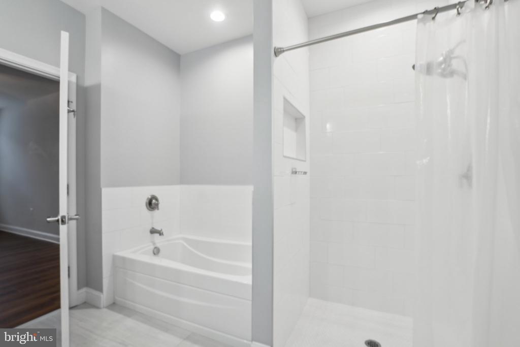 8620 LIBERTY TRAIL 101