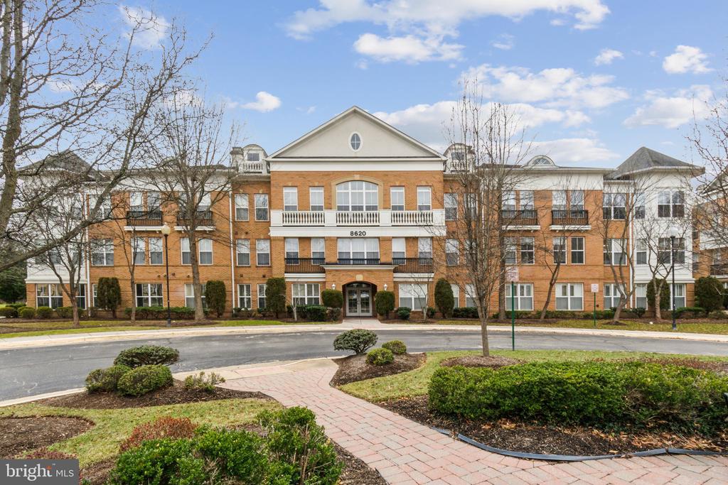 8620 LIBERTY TRAIL 101