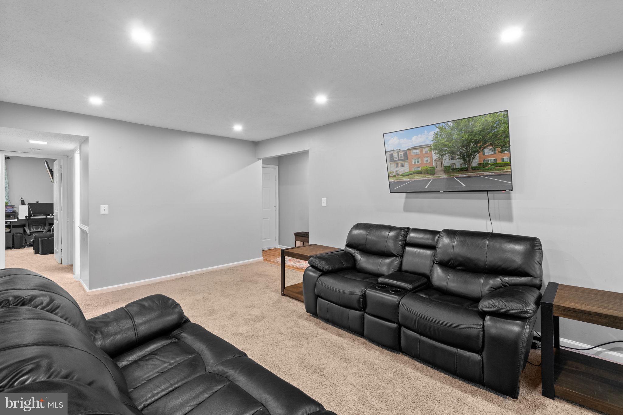 9220 NIKI PLACE 202