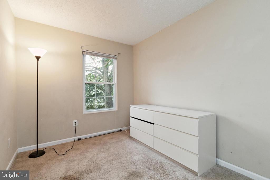 9260 NIKI PLACE 301