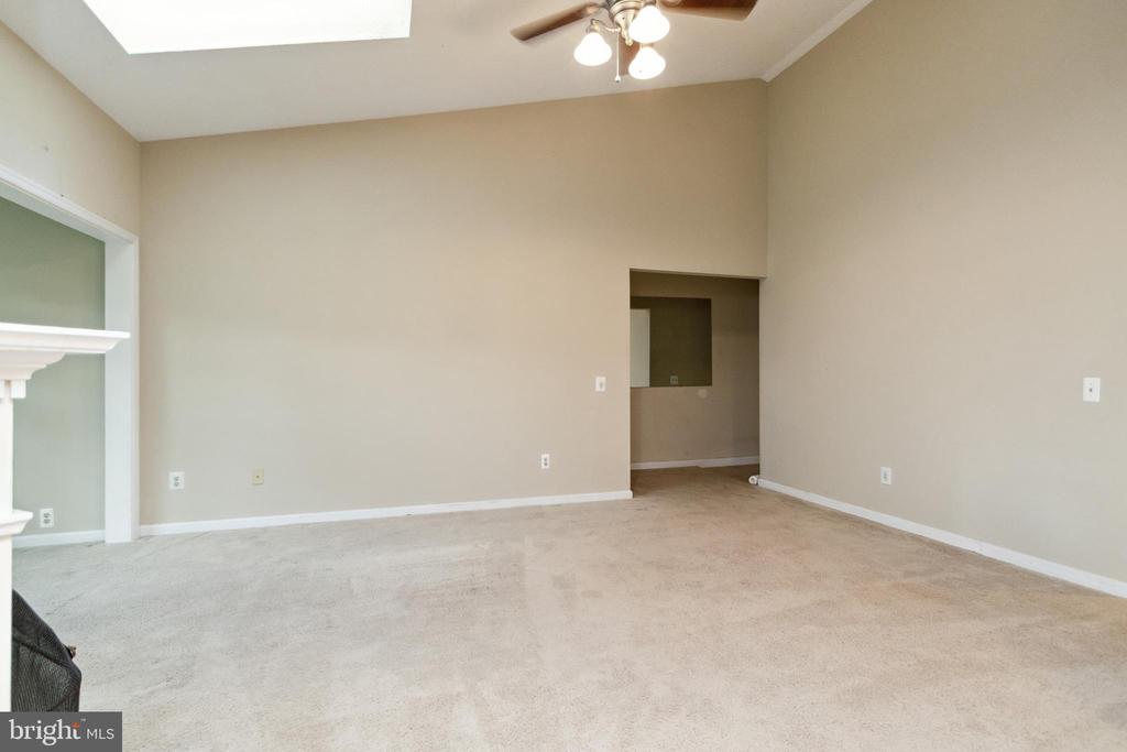 9260 NIKI PLACE 301