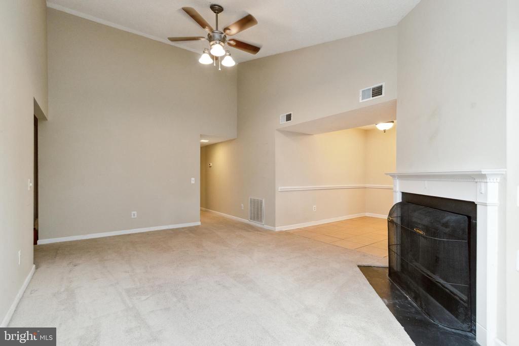 9260 NIKI PLACE 301
