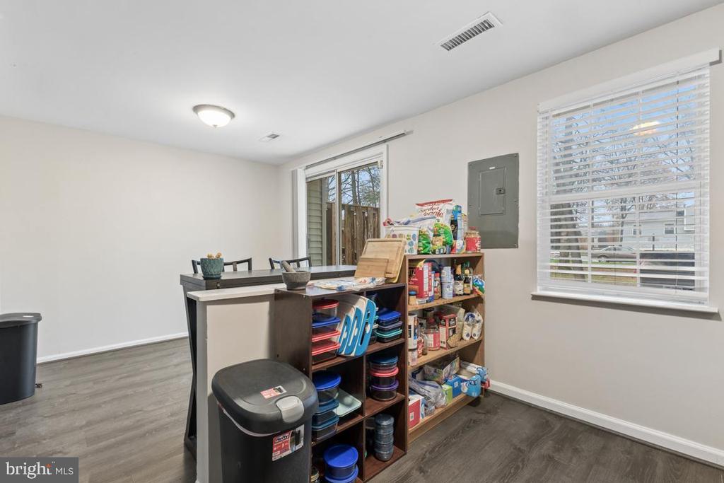 8653 BRAXTED LANE