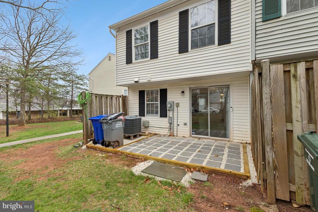 8653 BRAXTED LANE