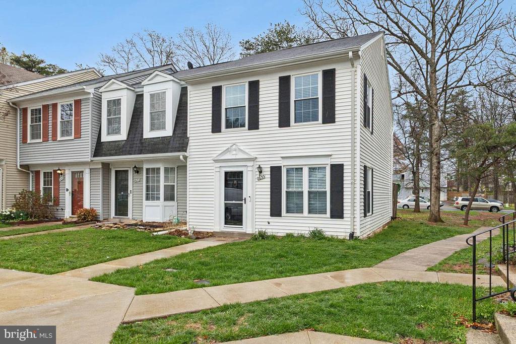 8653 BRAXTED LANE
