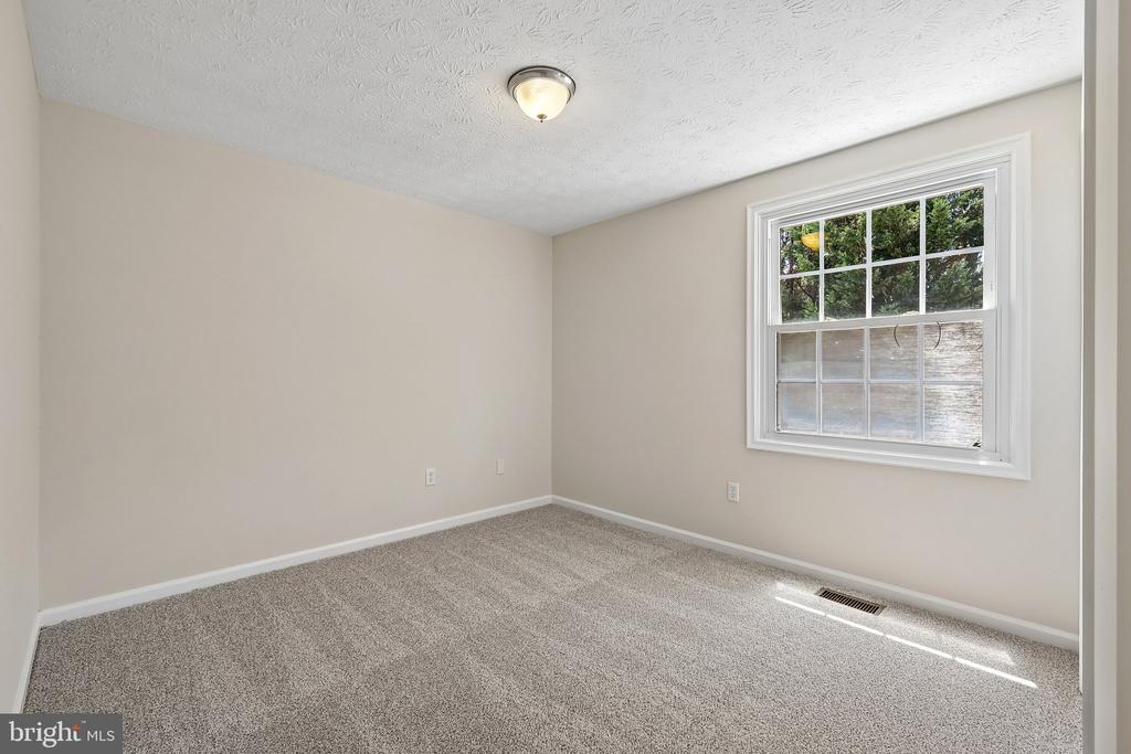 10409 SORRELL DRIVE