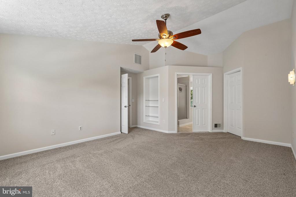 10409 SORRELL DRIVE