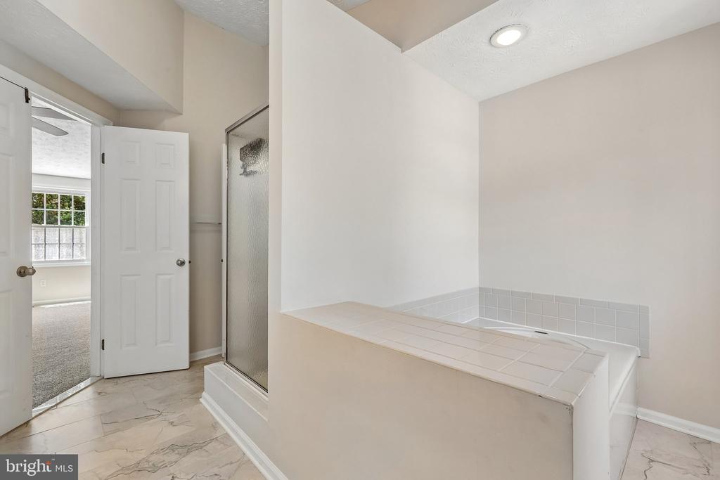 10409 SORRELL DRIVE