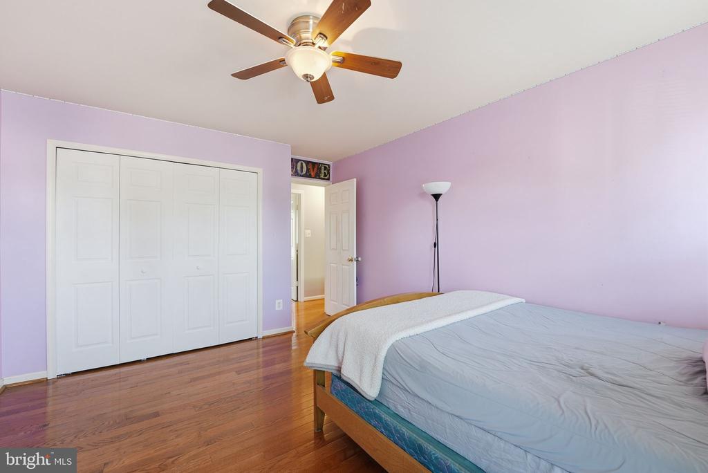 10275 RACQUET CIRCLE