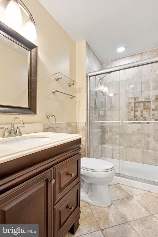 9310 NIKI PLACE Unit: 201