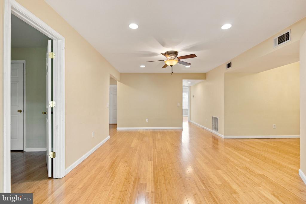 9310 NIKI PLACE Unit: 201