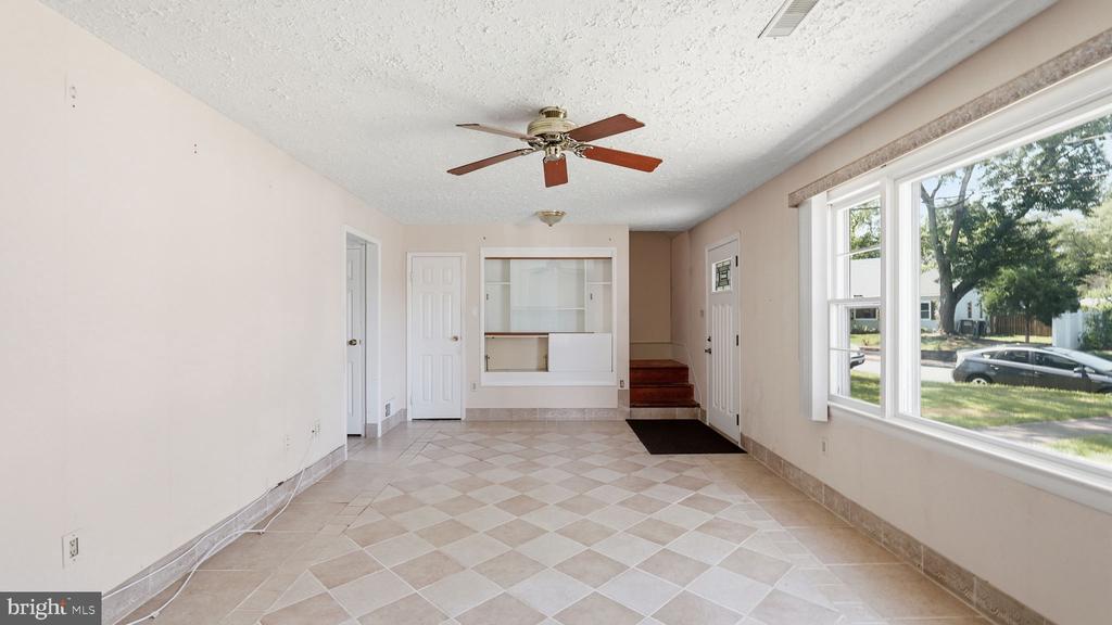 106 COURTNEY DRIVE