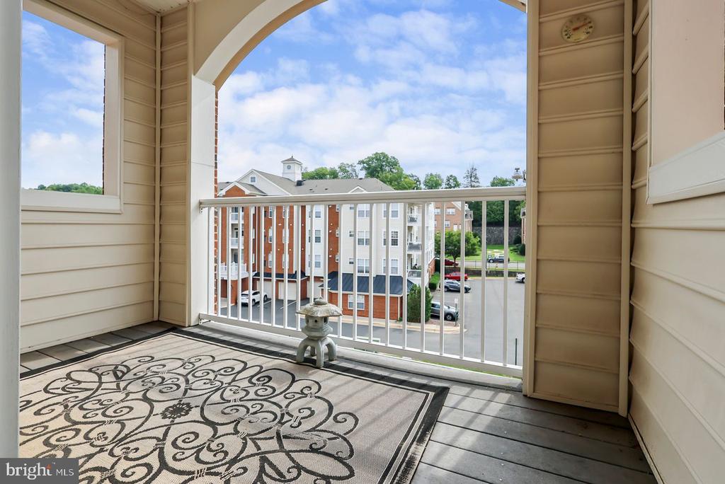 9712 HANDERSON PLACE Unit: 406