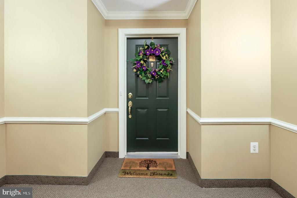 9712 HANDERSON PLACE Unit: 406
