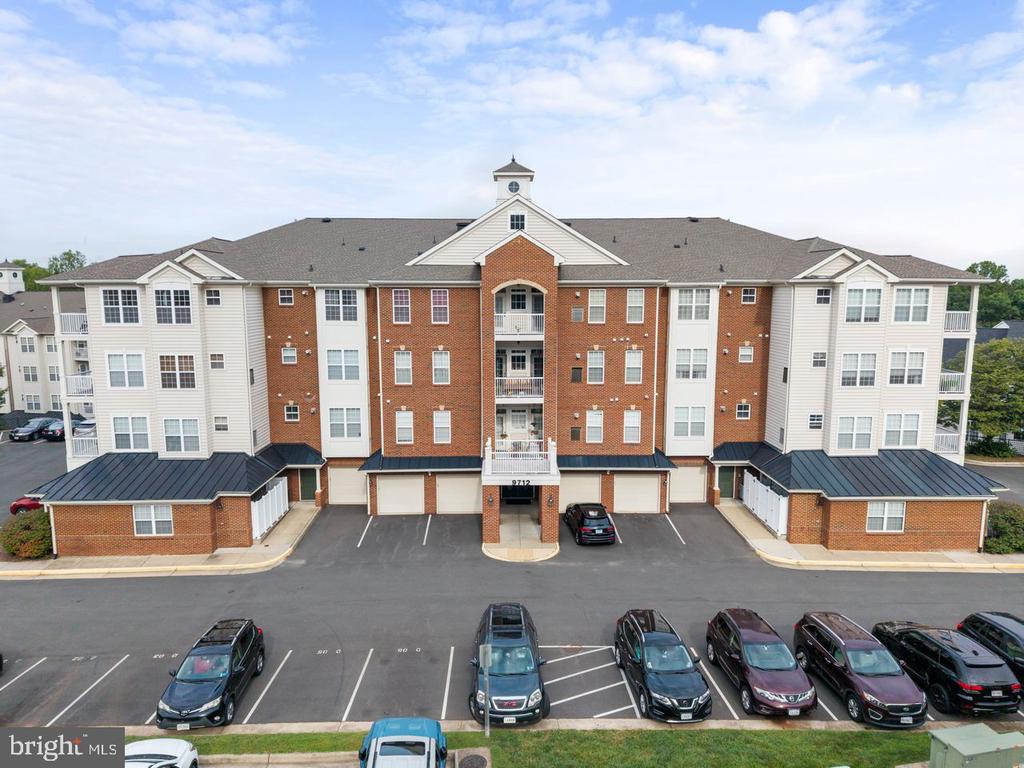 9712 HANDERSON PLACE Unit: 406