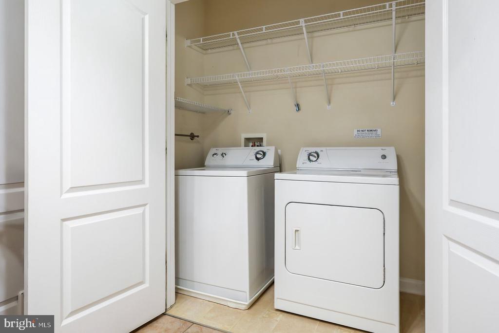 9712 HANDERSON PLACE Unit: 406