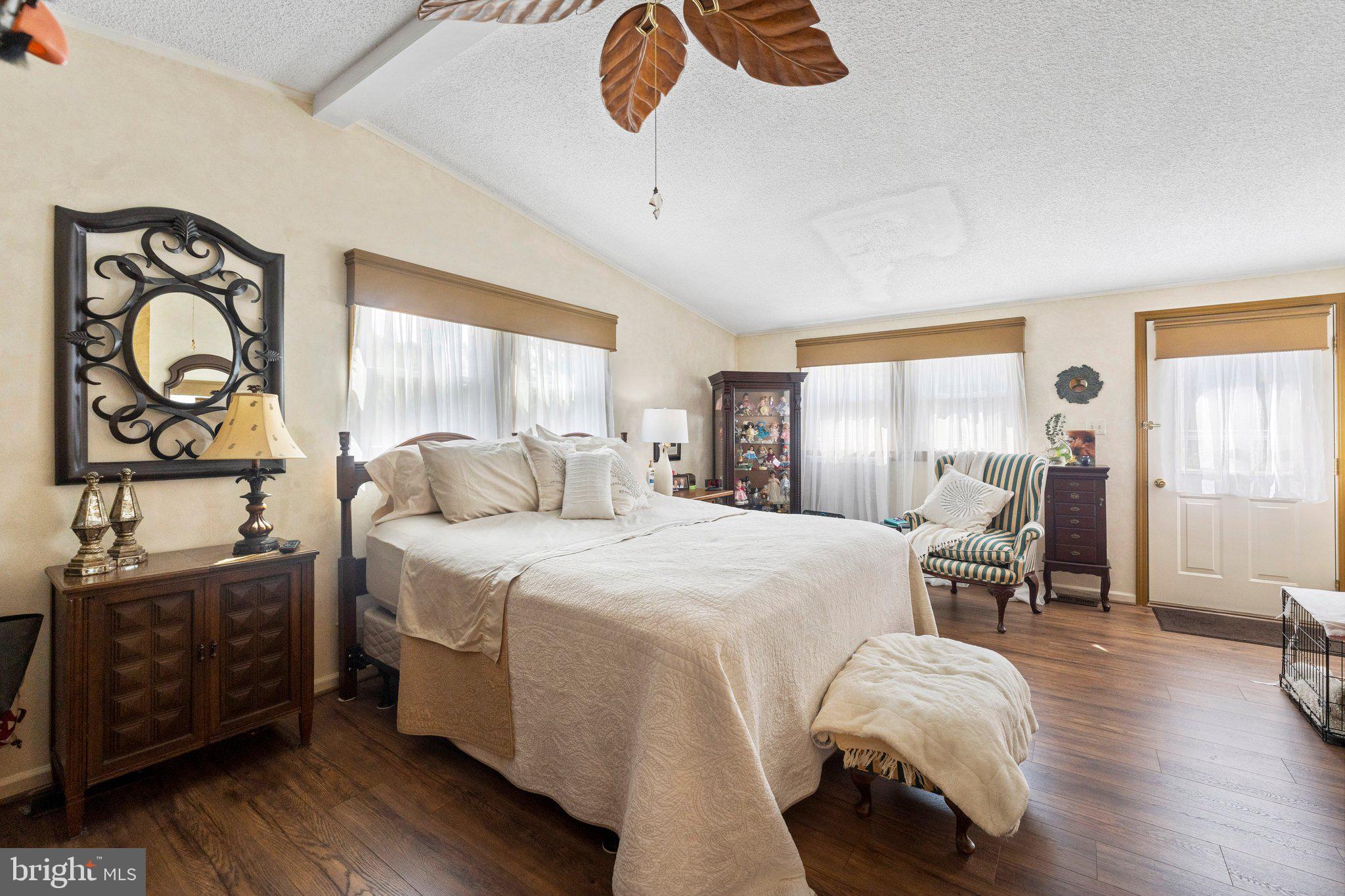 348 OYSTER WAY