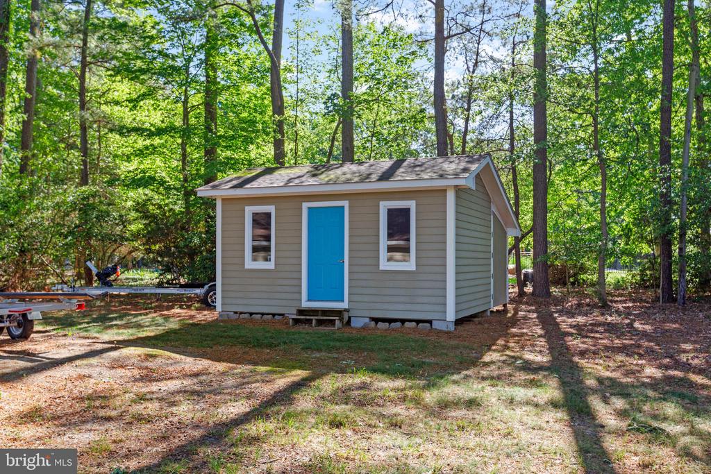 515 LEE DALE DRIVE