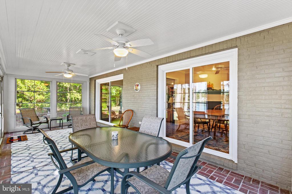 515 LEE DALE DRIVE